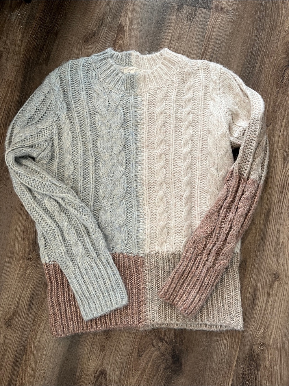 Mystree Two-Tone Cable Knit Crew Sweater - Gray & Dusty Pink Sz S